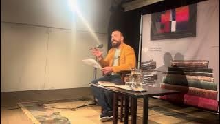 Irodalmi és filozófiai stand up: a Facebook és a Tiktok etikája